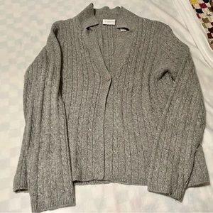 Pretty heather grey Liz Claiborne cardigan.